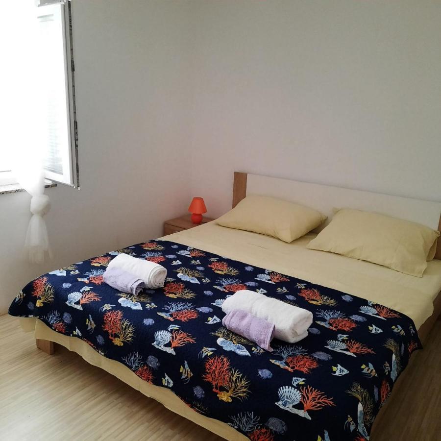 Apartmani Loli อูกล์ยัน ภายนอก รูปภาพ
